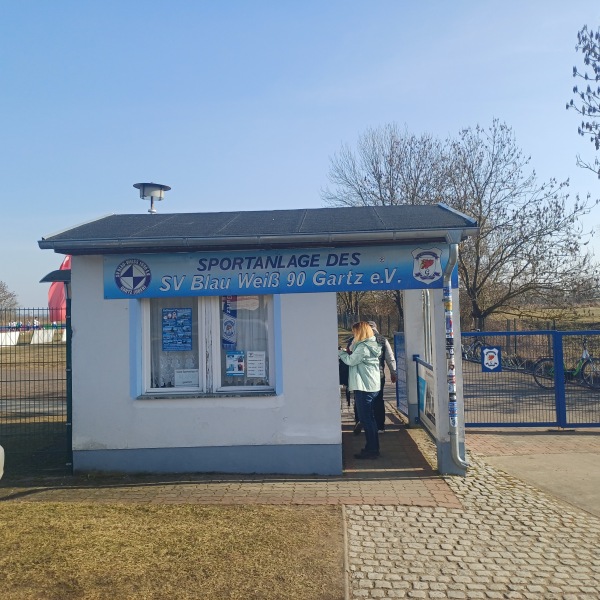 Geschwister-Scholl-Sportplatz - Gartz/Oder