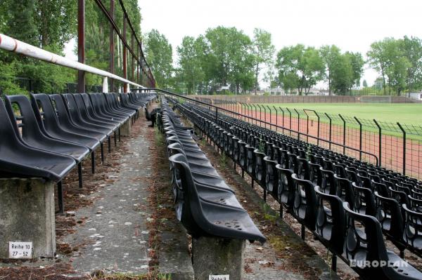 Stadion der Hüttenwerker auf den Sportanlagen Waldstraße - Eisenhüttenstadt