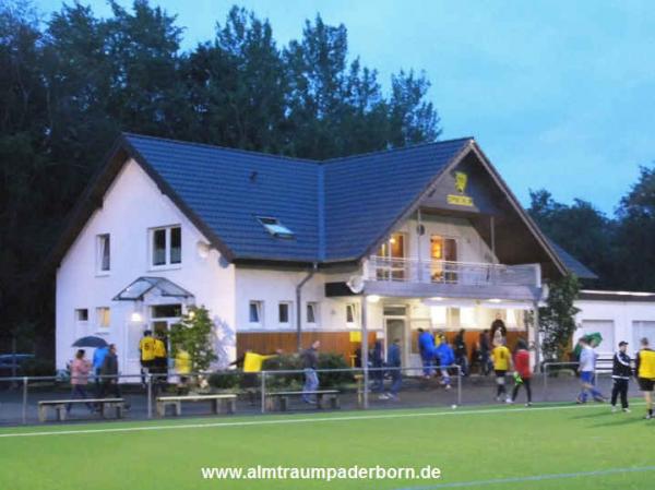 Ernst-Ackermann-Kampfbahn - Paderborn-Sennelager