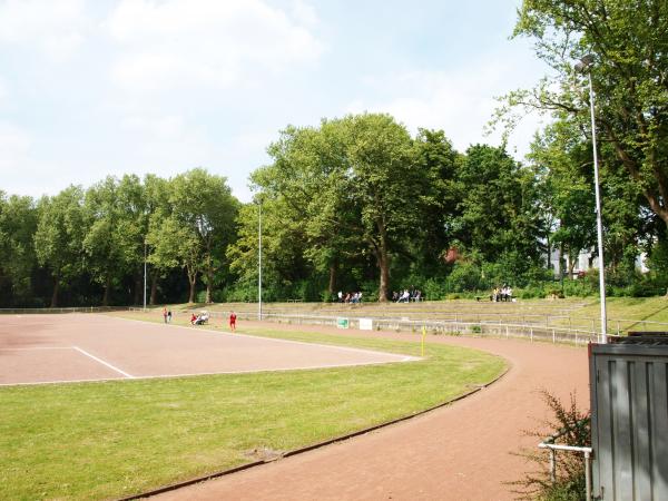 Sportplatz am Volkshaus / Stratmanns Hof - Herne-Röhlinghausen