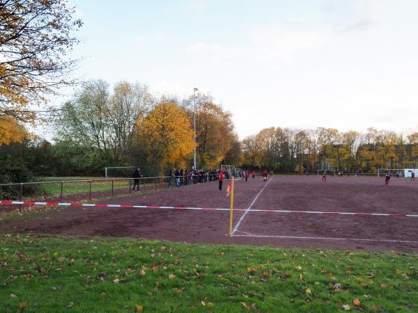 Bezirkssportanlage Lohberg Zum Fischerbusch (alt) - Dinslaken-Lohberg