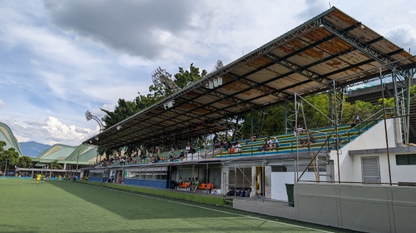 Cancha de Fútbol Marte No. 1 - Medellín