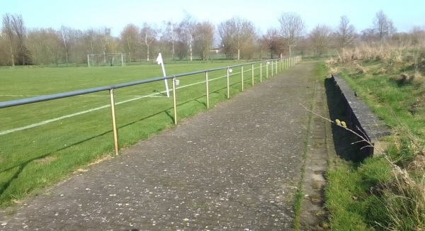 Sportanlage am Kanal - Wunstorf-Kolenfeld