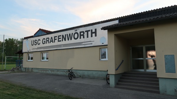 Alfred Riedl Stadion - Grafenwörth