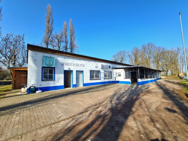 Sportplatz am Anger - Osternienburger Land-Großpaschleben