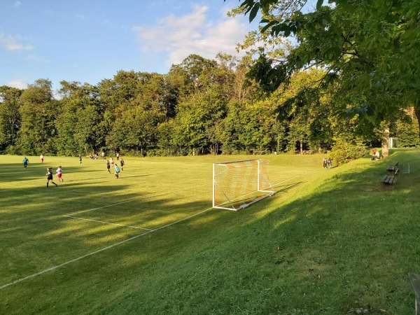 Sportanlage Am Lärchenberg - Holzkirchhausen