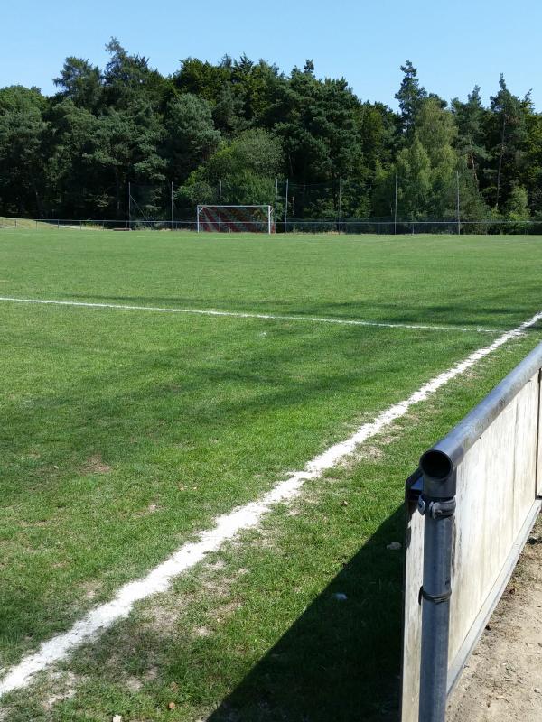 Sportplatz auf der Alm - Ehringshausen-Niederlemp