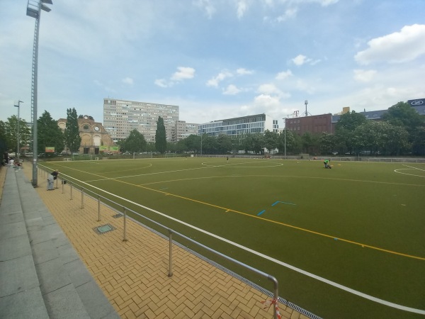 Lilli-Henoch-Sportplatz - Berlin-Kreuzberg