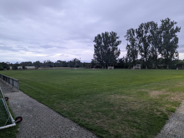 Adolf Kuhn Sportgelände - Prosselsheim