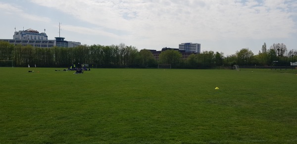 Sportanlage an der Kanalbrücke B-Platz - Hannover-Vahrenheide