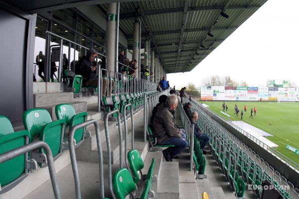 Häcker Wiehenstadion - Rödinghausen-Schwenningdorf