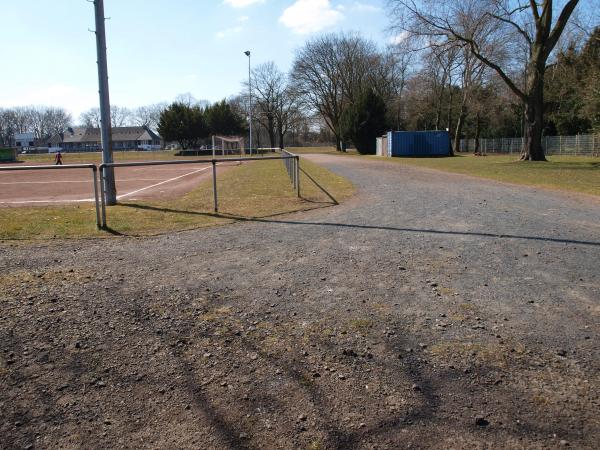 Bezirkssportanlage Stahldorf Platz 2 - Krefeld-Stahldorf