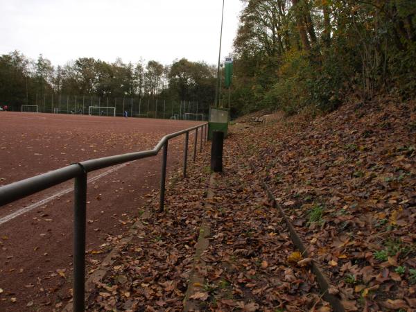 Sportplatz im Walpurgistal - Essen/Ruhr-Rüttenscheid