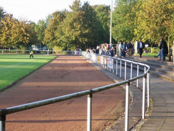 Jupp-Breuer-Stadion - Grevenbroich-Kapellen
