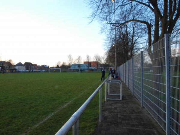 VfB-Park im Sportzentrum Hederaue - Salzkotten