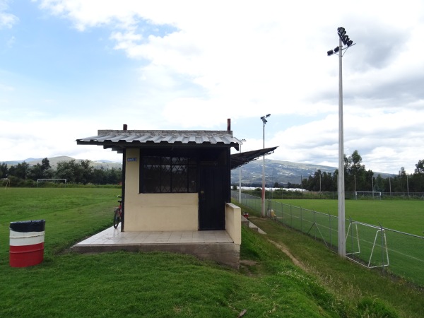 Estadio de Juan Montalvo Cancha 1 - Cayembe