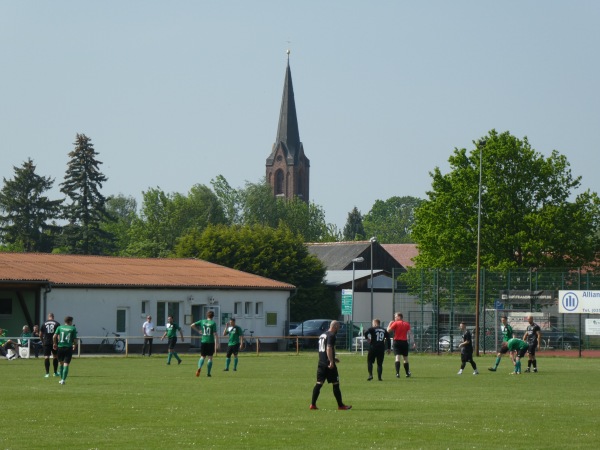 Sportanlage Hauptstraße - Dissen-Striesow