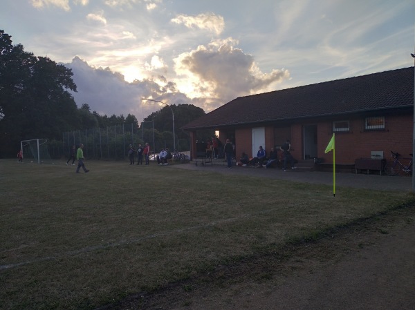 Sportplatz Fehrenland - Petershagen/Weser-Heimsen