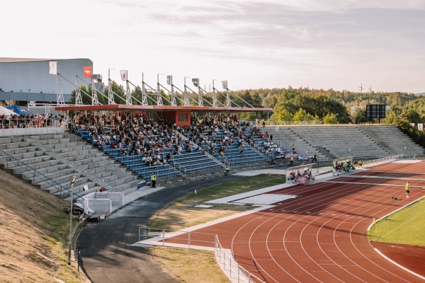Atletický stadion Karlovy Vary - Karlovy Vary-Tuhnice