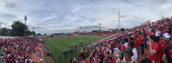 Estádio Onésio Brasileiro Alvarenga - Goiânia, GO