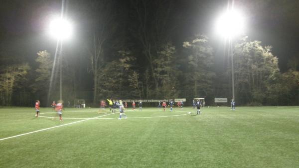 Stade Rue de Lenningen terrain synthetique  - Kanech (Canach)