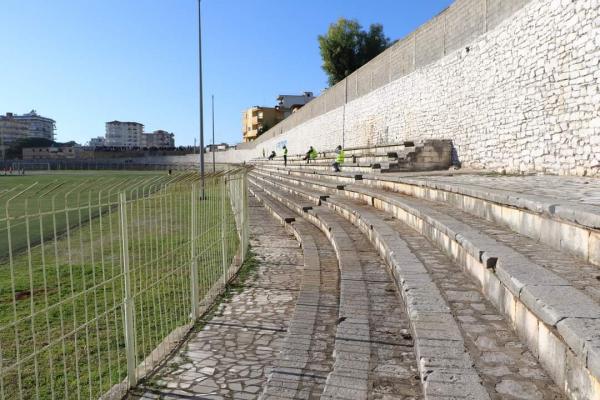 Stadiumi Andon Lapa - Sarandë