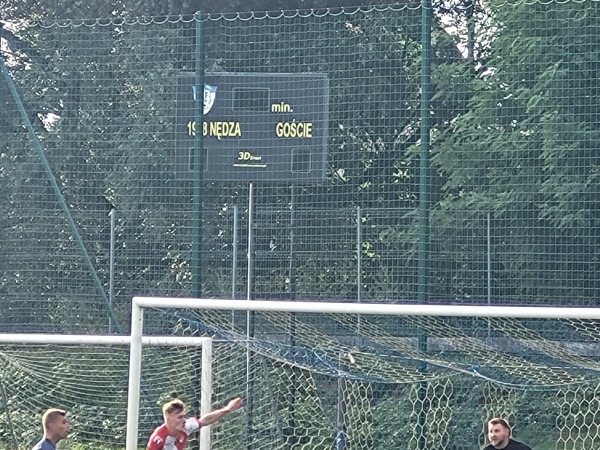 Stadion w Nędza - Nędza