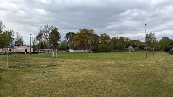Waldstadion Nebenplatz - Milower Land-Großwudicke