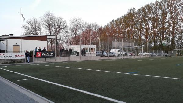 Gerd-Herbert-Arena an der Staustufe - Hattersheim/Main-Eddersheim