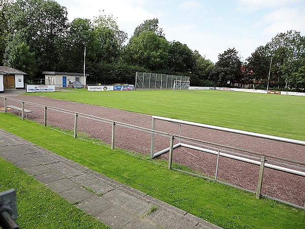 Sportplatz Großer Garten - Friedrichstadt