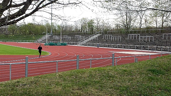 Stadion Festwiese - Stuttgart-Bad Cannstatt