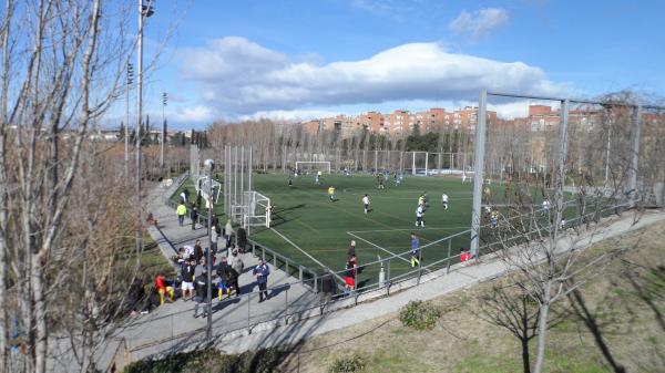 Campo de Fútbol Madrid Rio - Madrid, MD