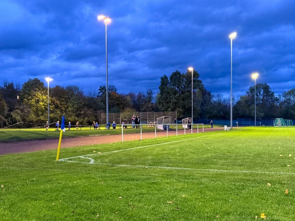 Blau-Weiß-Platz im Sportpark Hildesheim - Hildesheim