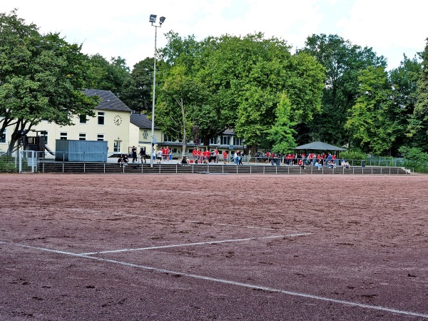 Sportplatz Im Emscherbruch 70 - Gelsenkirchen-Resser Mark