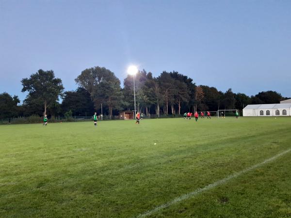 Stadion am Huder Bach B-Platz - Hude (Oldenburg)-Vielstedt