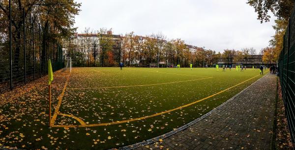 Sportplatz Lohmühleninsel - Berlin-Alt-Treptow