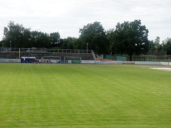 Friedrich-Ludwig-Jahn-Stadion - Hoyerswerda