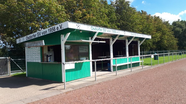 Sportanlage an der Schule - Osdorf