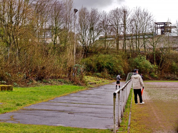 Sportplatz Am Schallacker - Dortmund-Hörde