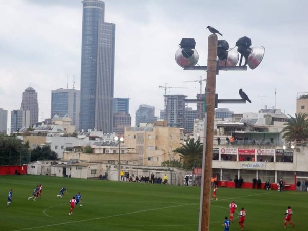 HaMakhtesh Stadium - Givʿatajim