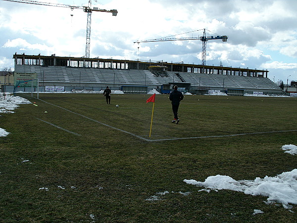 Stadion Dolcanu Ząbki - Ząbki