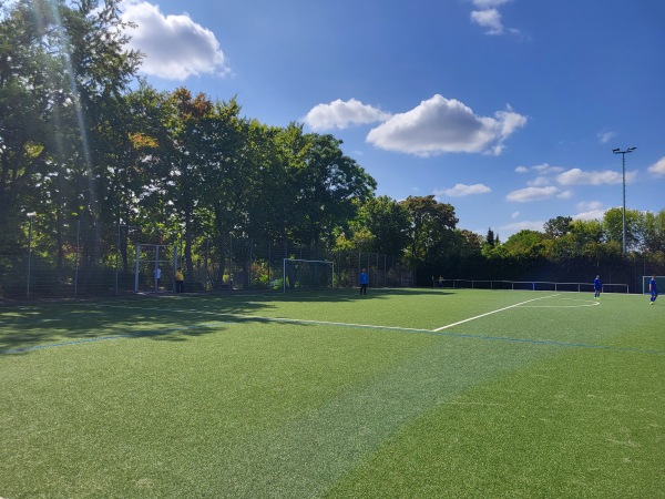 Helmut-Schön-Sportpark Platz 2 - Wiesbaden