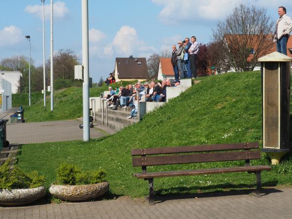 Ludwig-Wolker-Kampfbahn - Duisburg-Walsum-Vierlinden