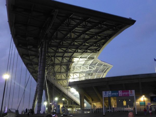 Suwon World Cup Stadium - Suwon