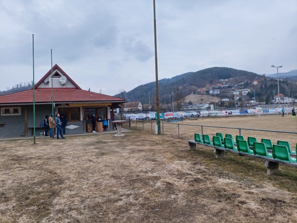 Sportplatz Lebing - Floing