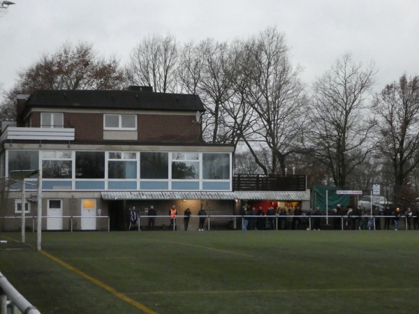 Sportzentrum Oststeinbek Platz 2 - Oststeinbek