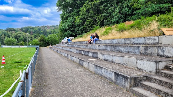 Stadion Brennender Berg Nebenplatz 1 - Saarbrücken-Dudweiler