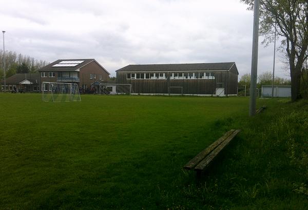 Sportanlage Roseburger Straße B-Platz - Güster/Lauenburg