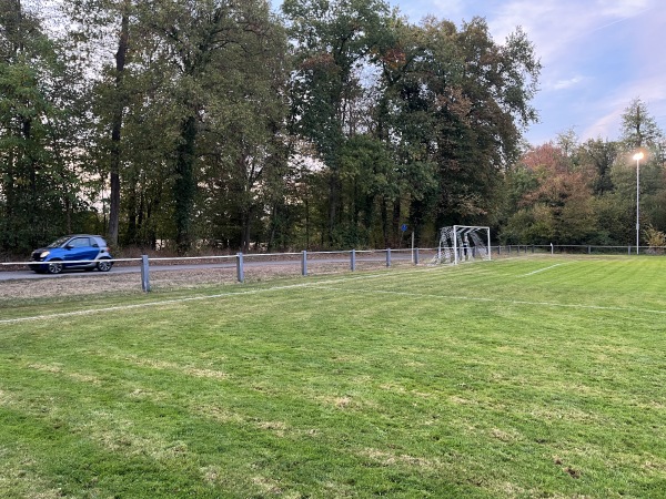 Waldstadion Nebenplatz - Stutensee-Staffort