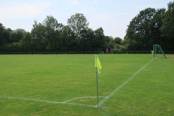 Bezirkssportanlage Weckhoven Platz 3 - Neuss-Weckhoven